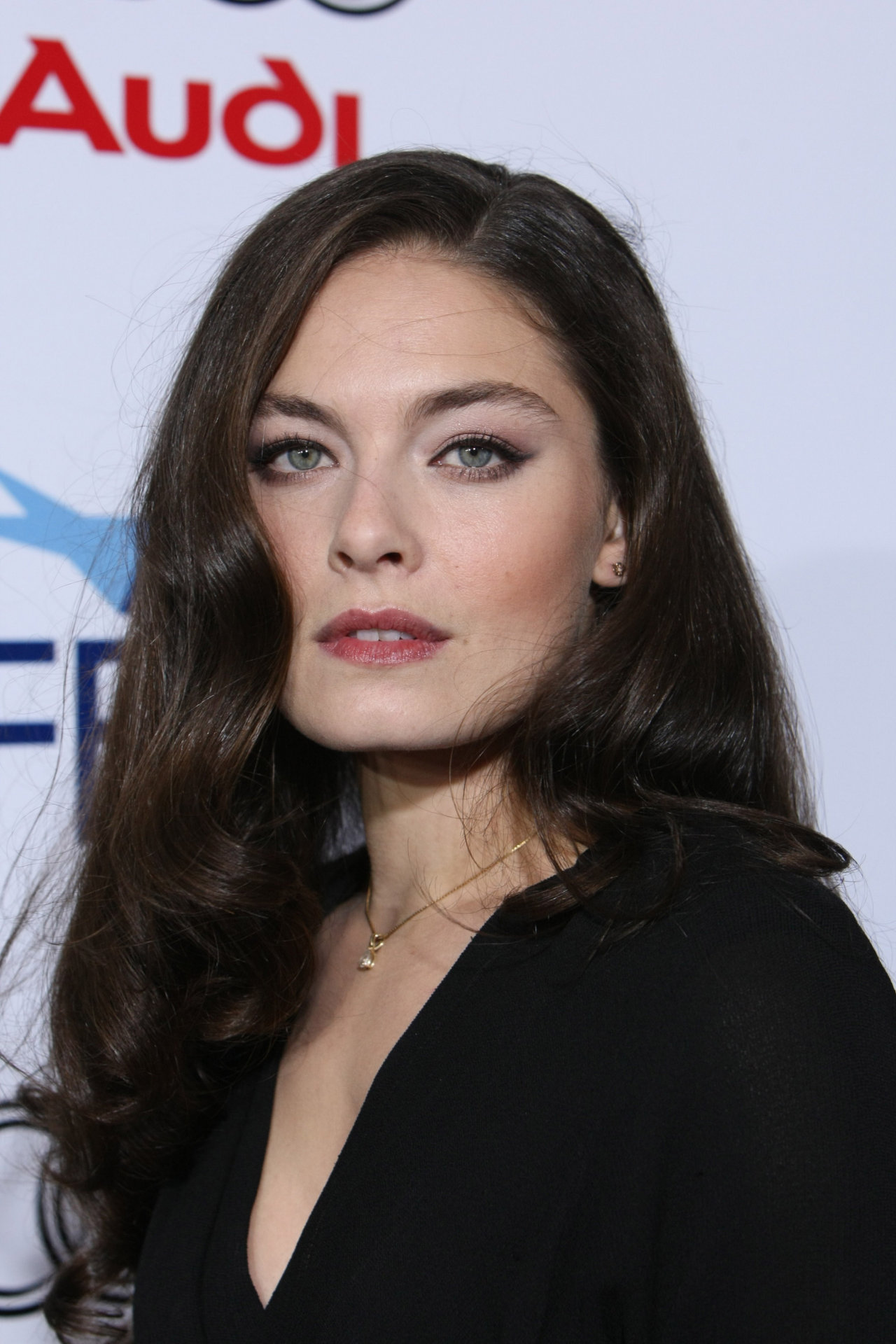 Alexa Davalos