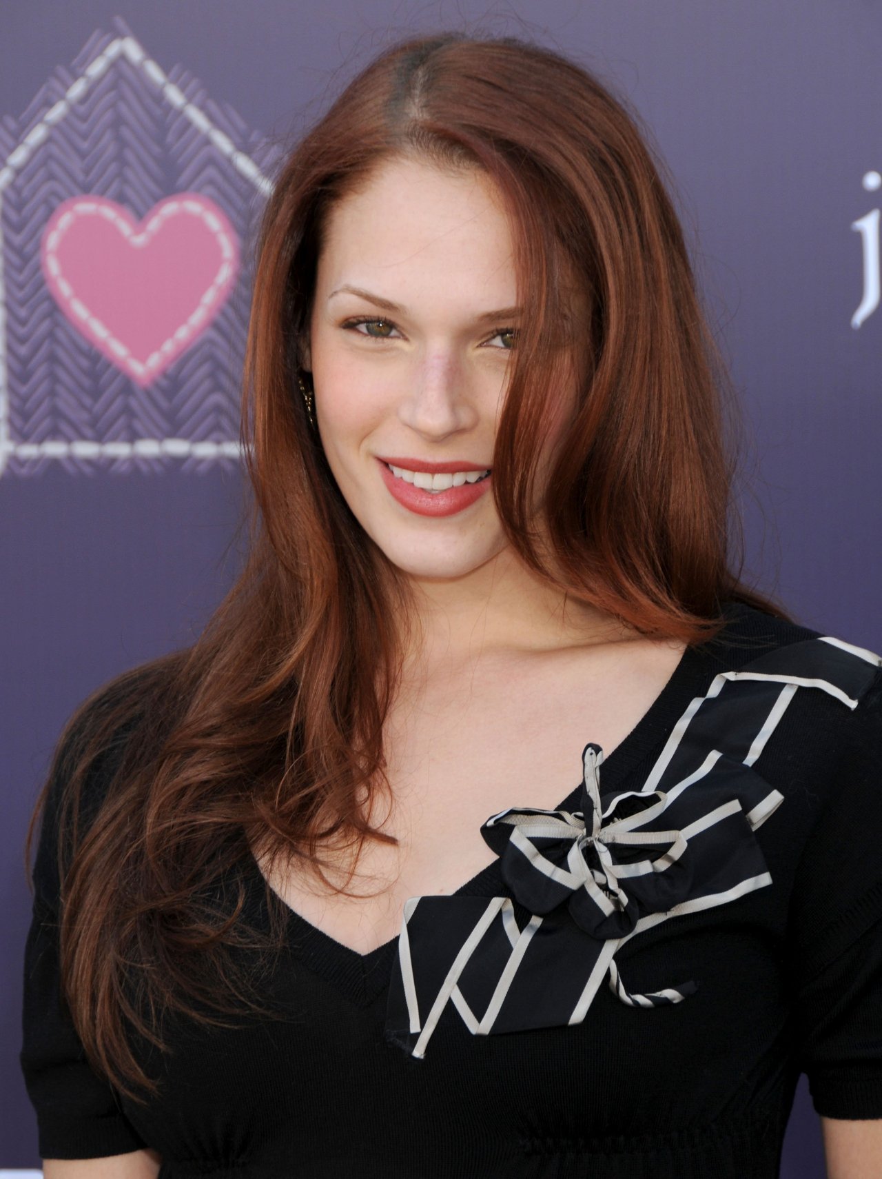 Amanda Righetti