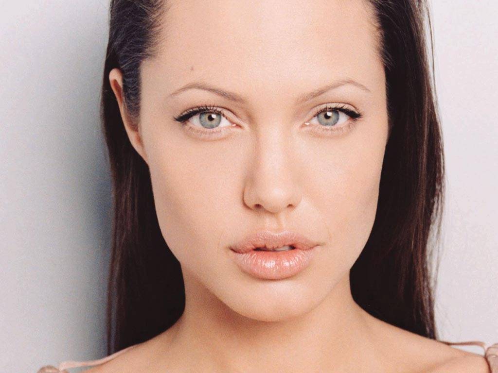 Angelina Jolie