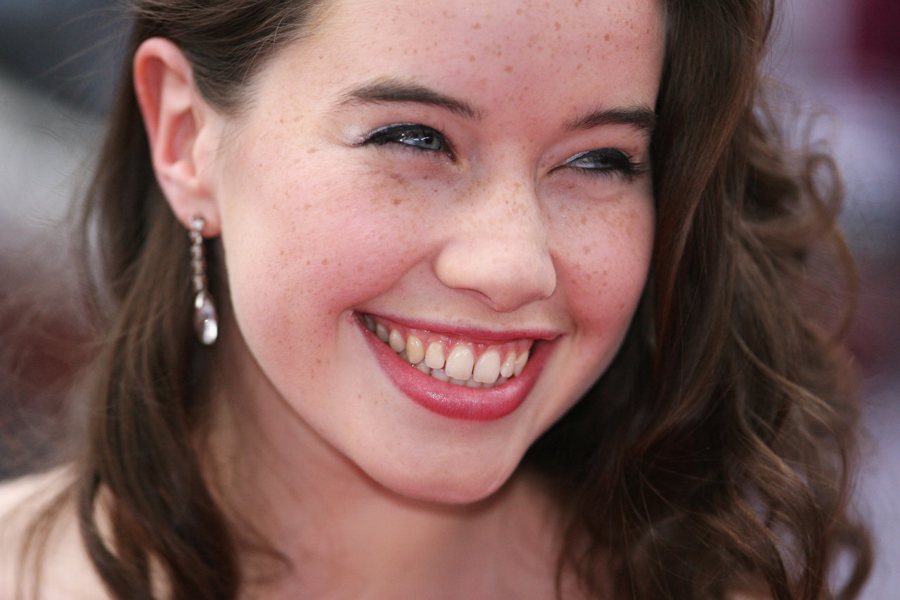 Anna Popplewell