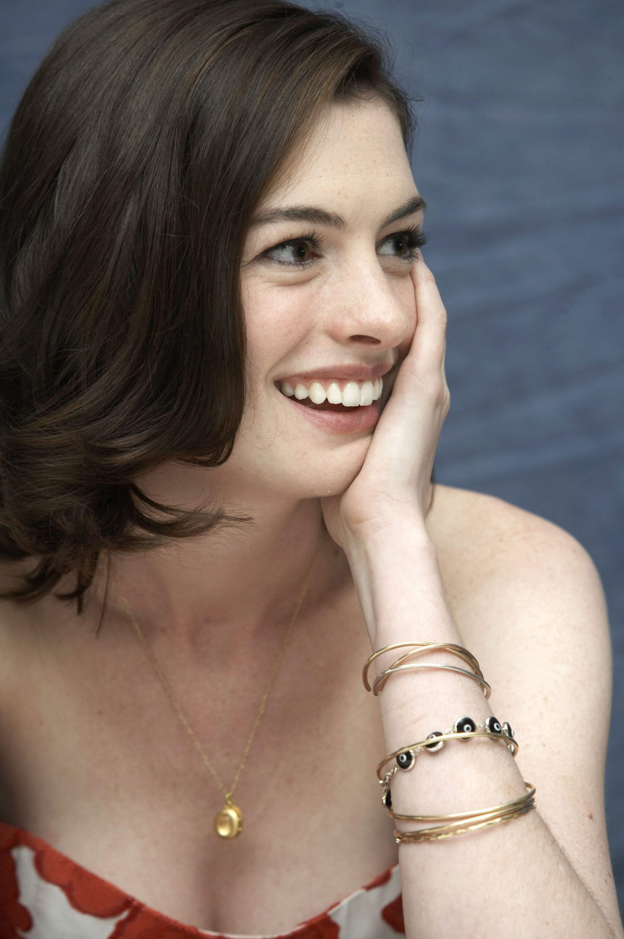 Anne Hathaway