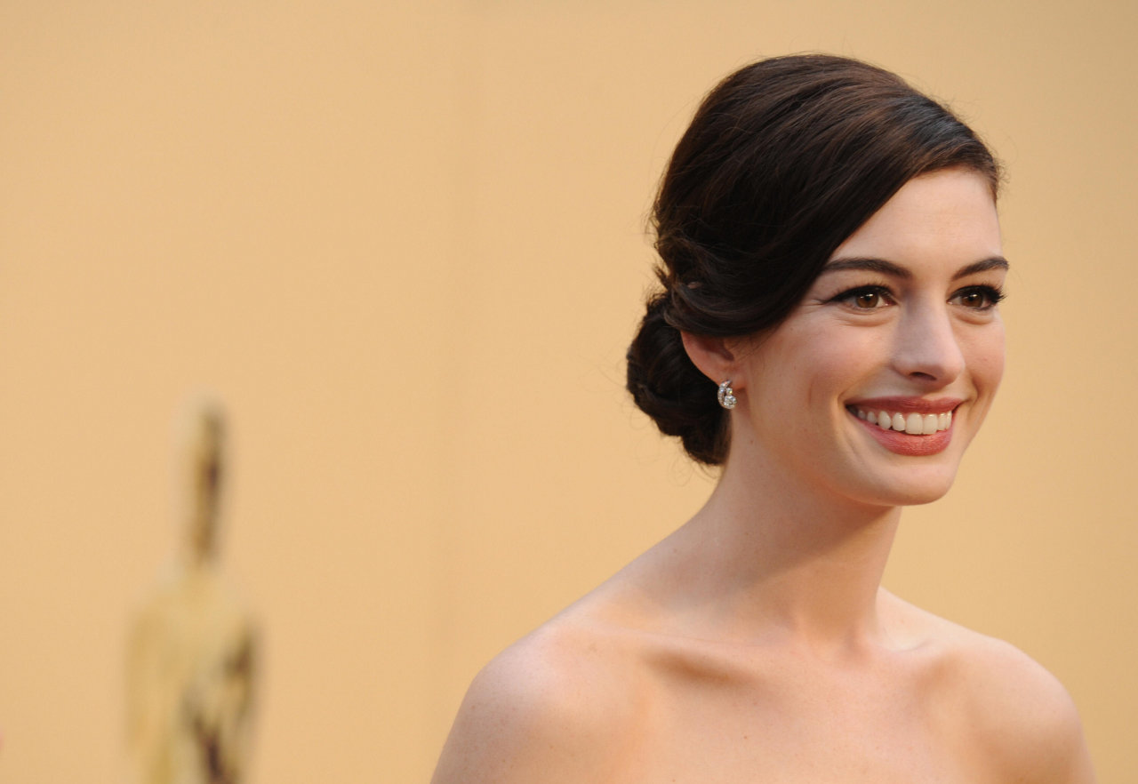 Anne Hathaway