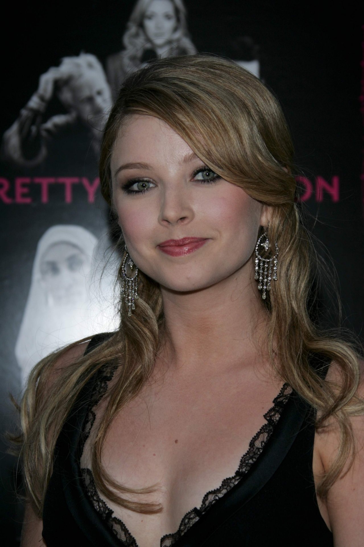 Elisabeth Harnois