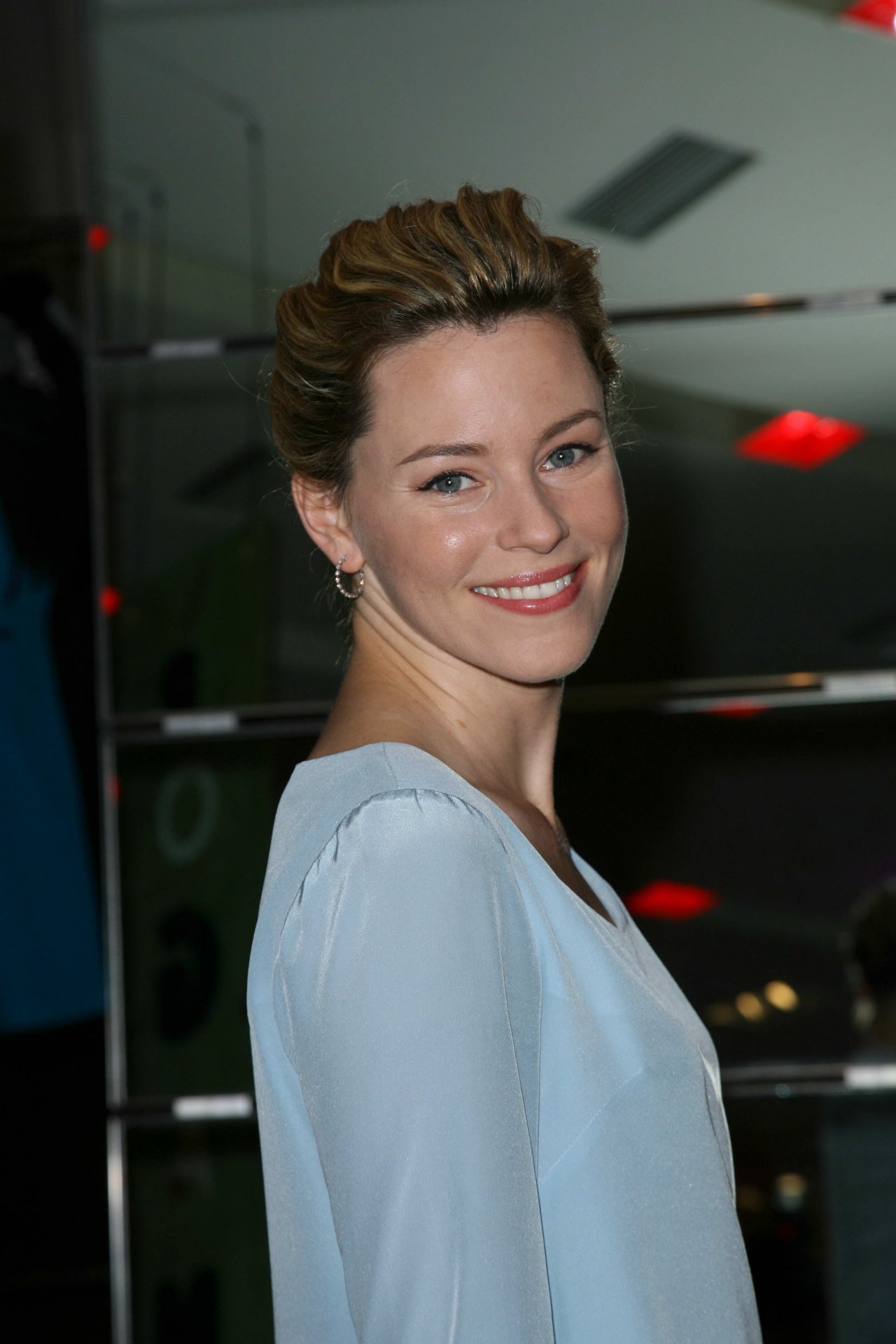 Elizabeth Banks