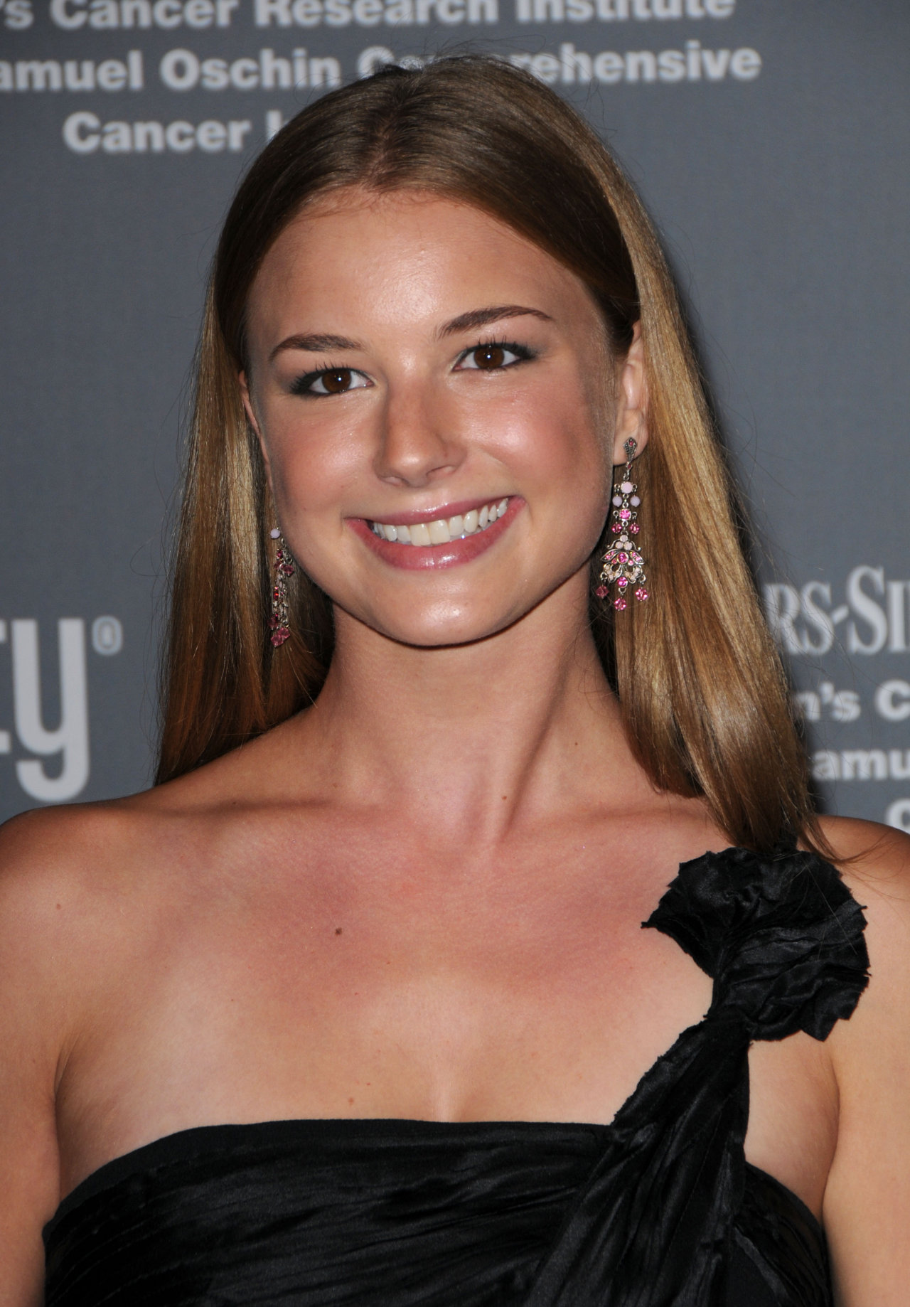 Emily VanCamp