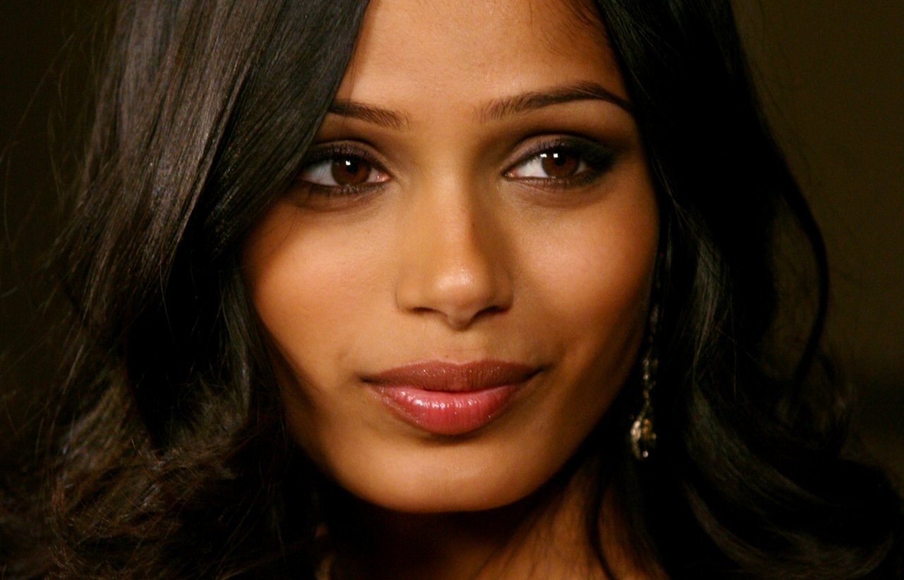 Freida Pinto