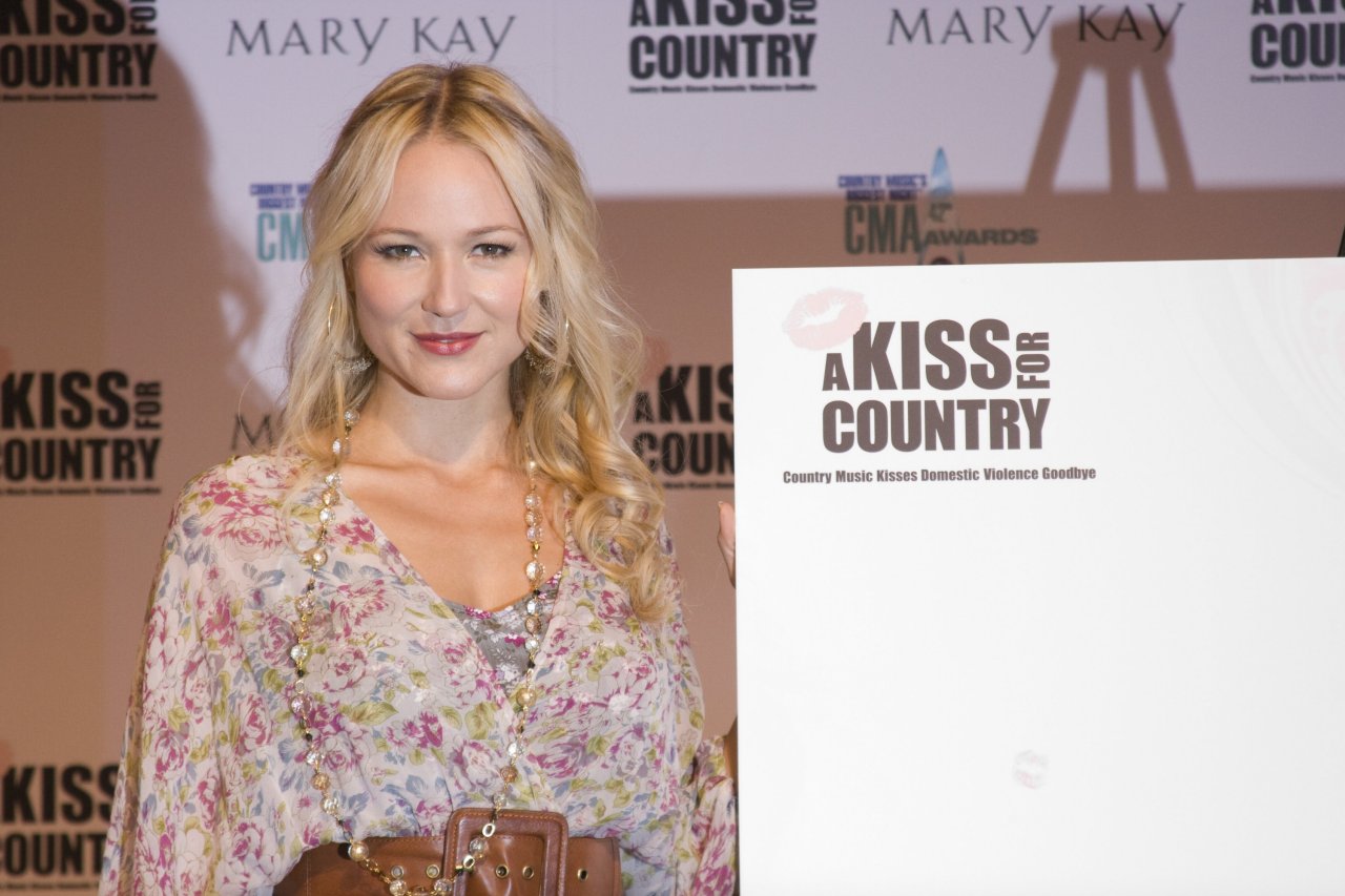 Jewel Kilcher