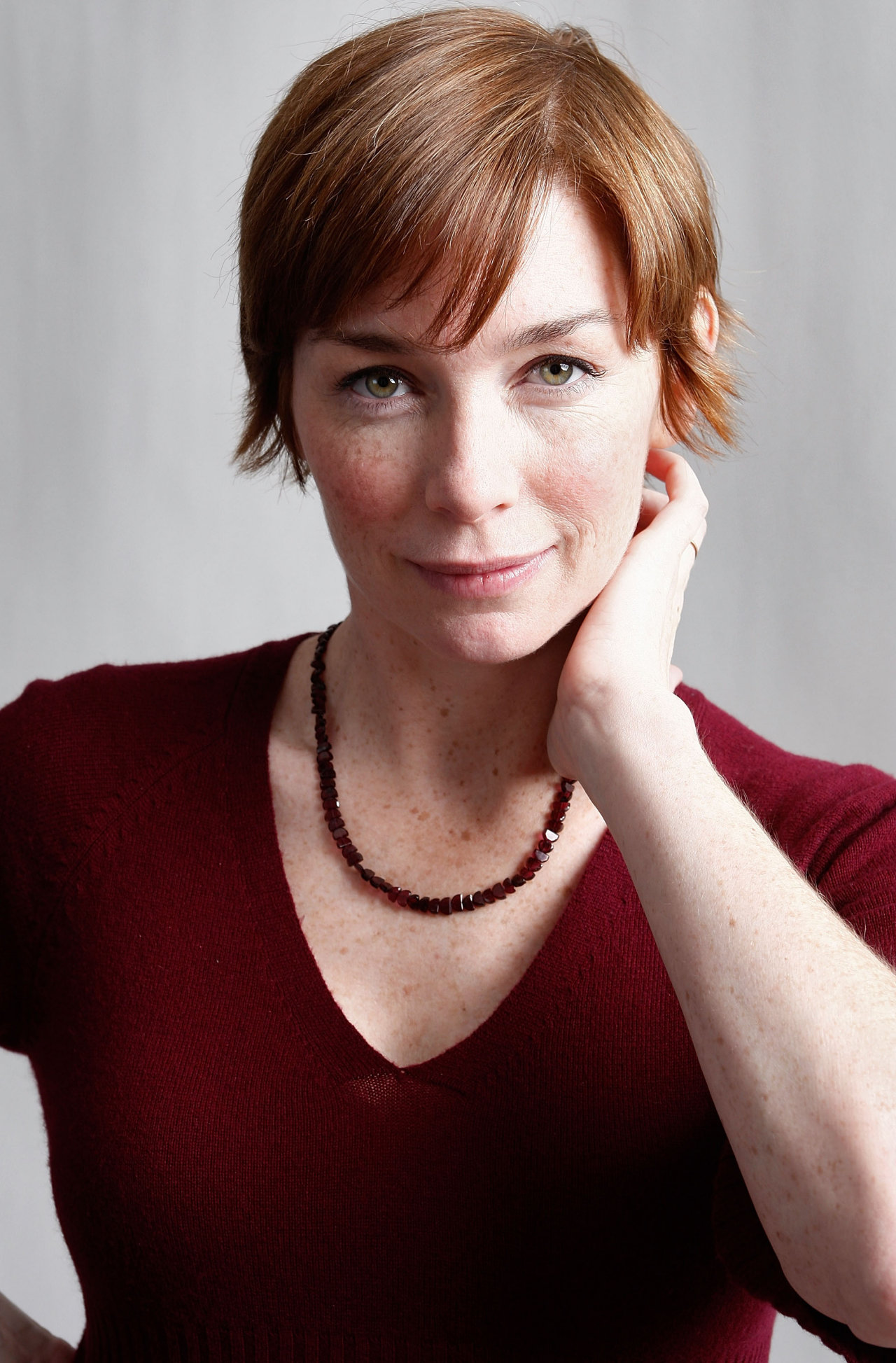 Julianne Nicholson