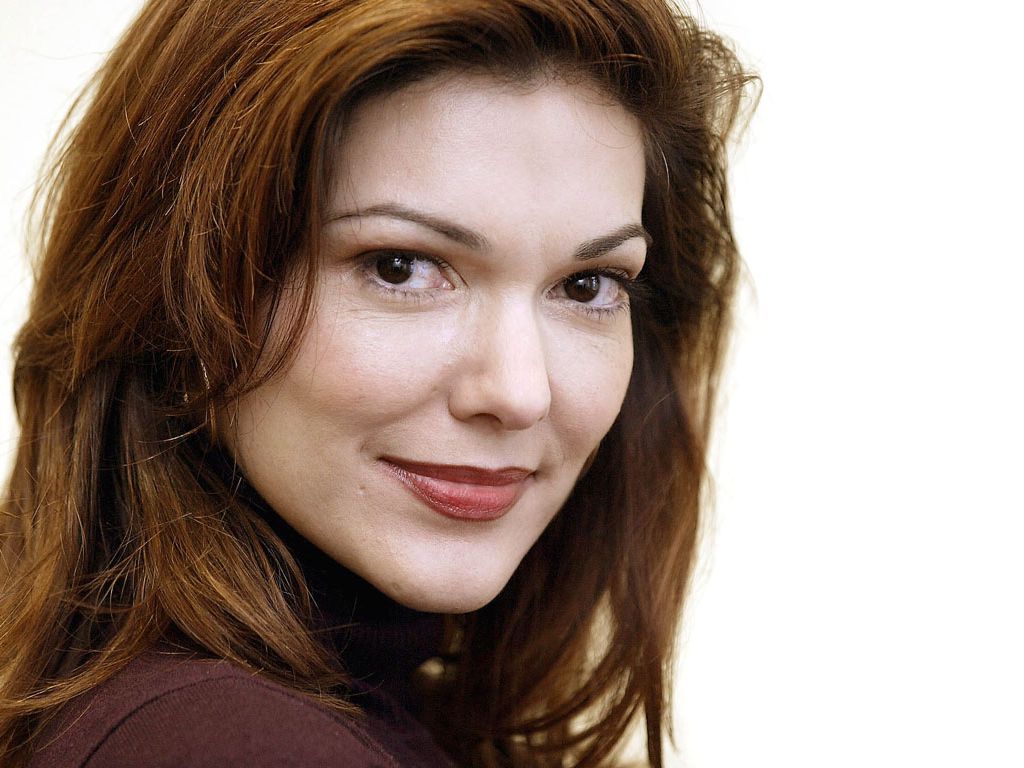 Laura Harring