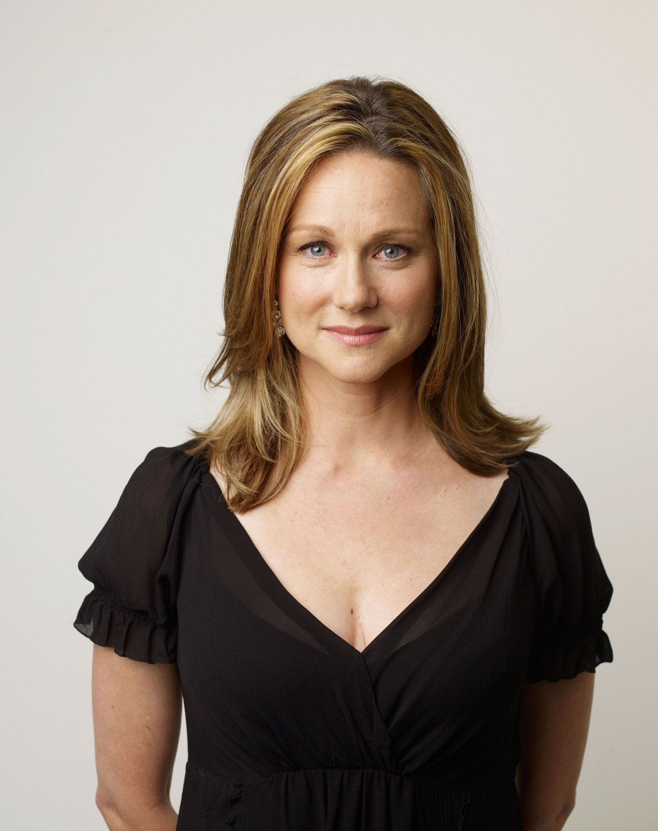 Laura Linney