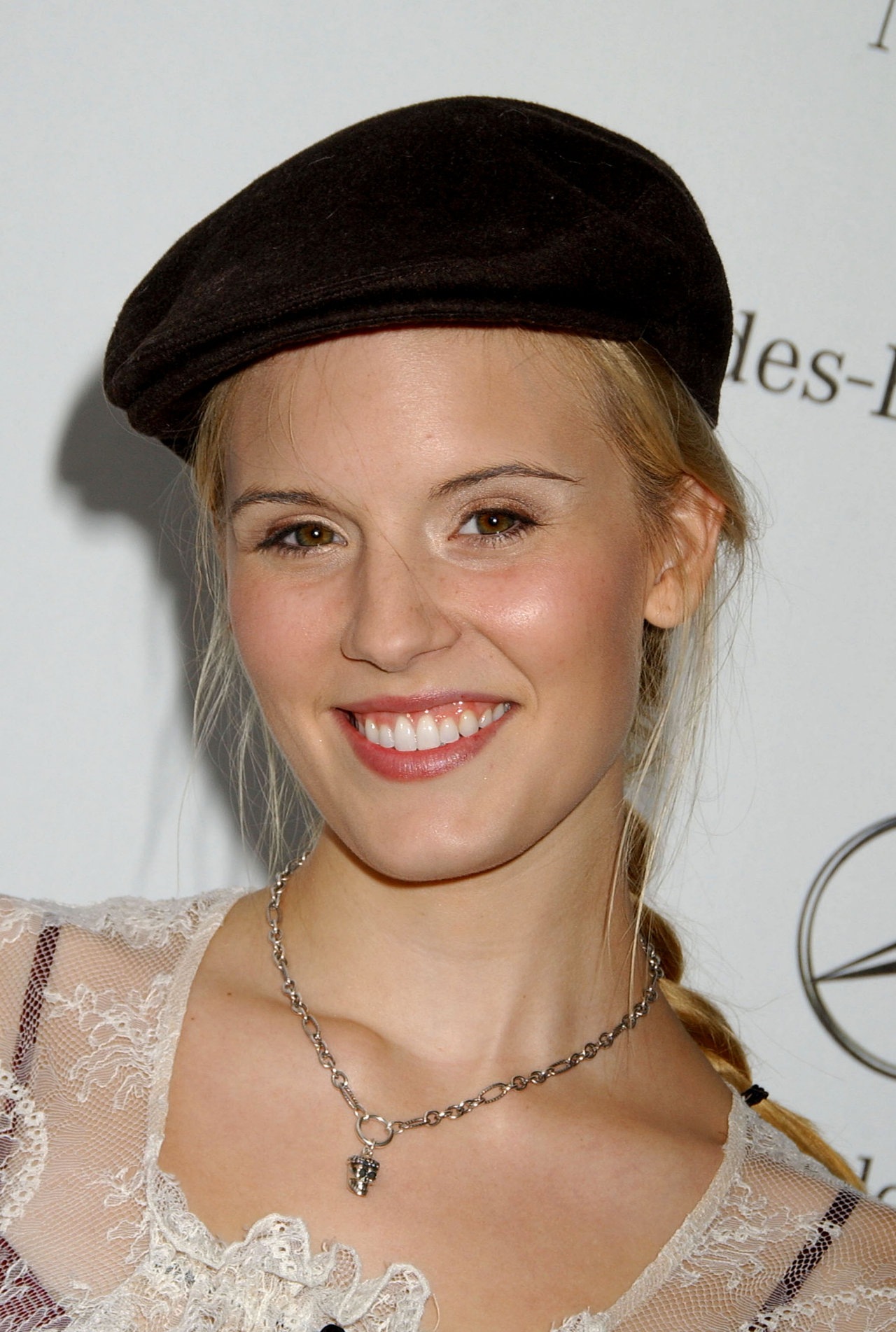 Maggie Grace