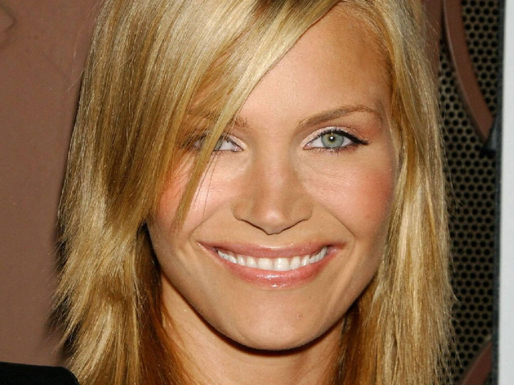 Natasha Henstridge