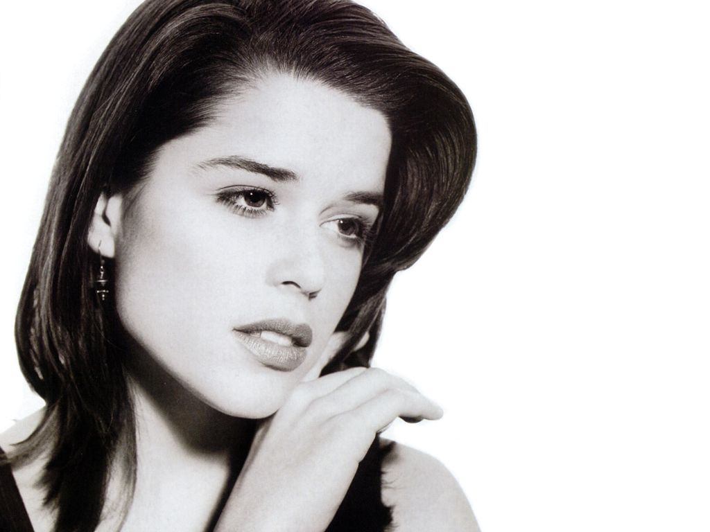 Neve Campbell