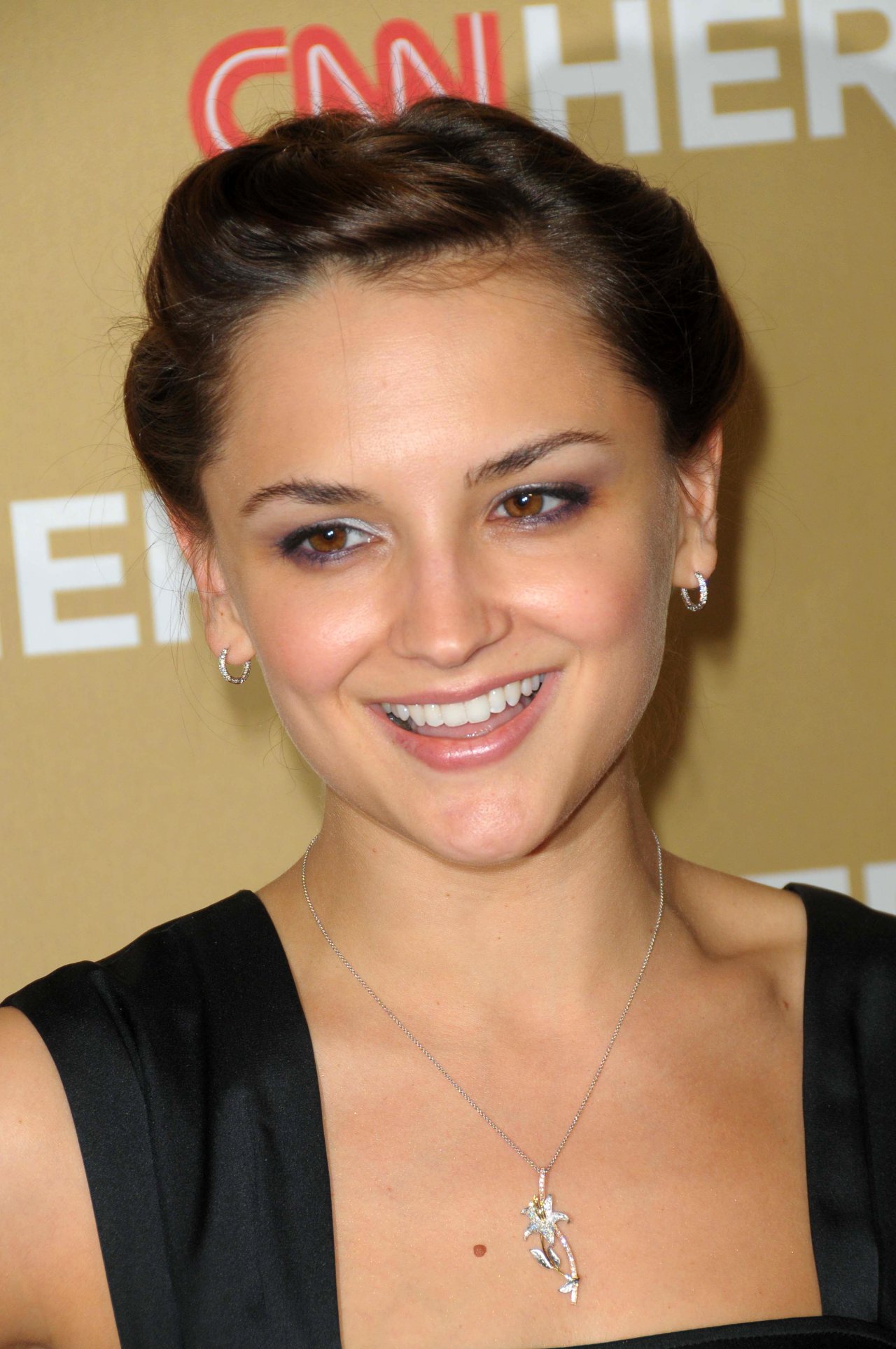 Rachael Leigh Cook