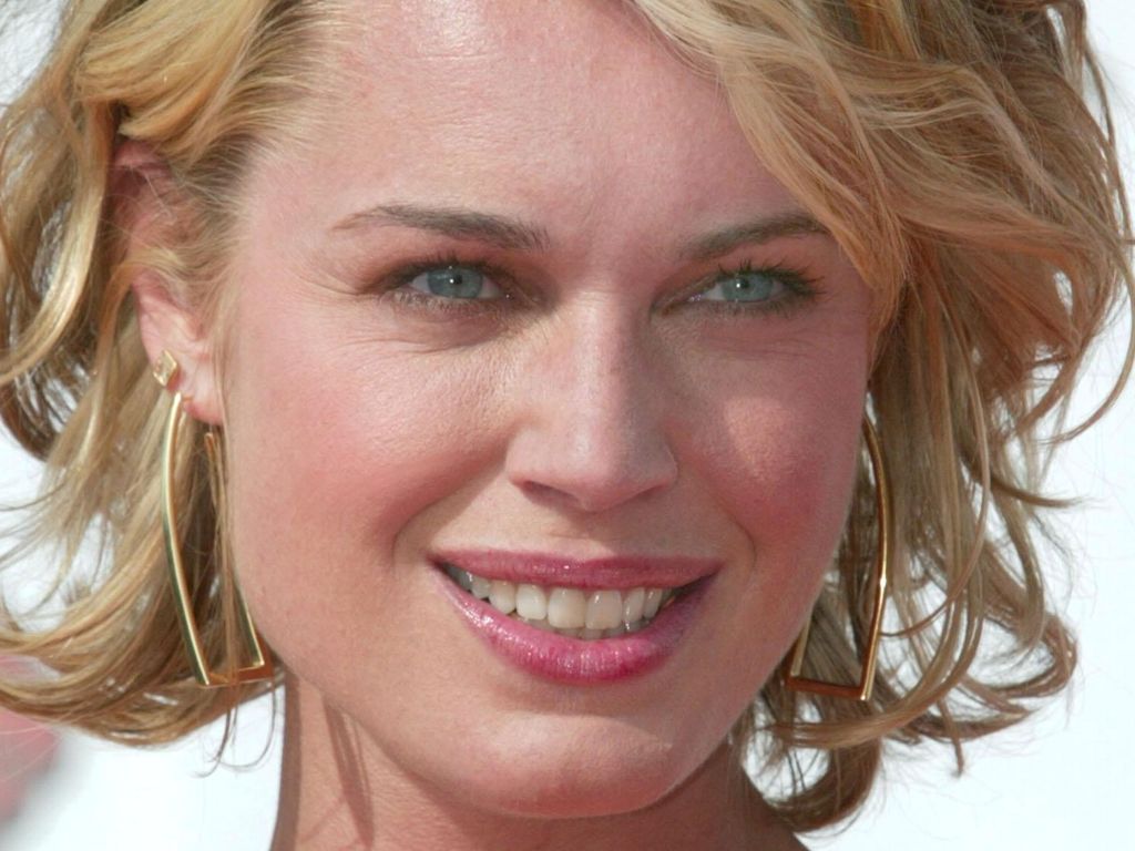 Rebecca Romijn