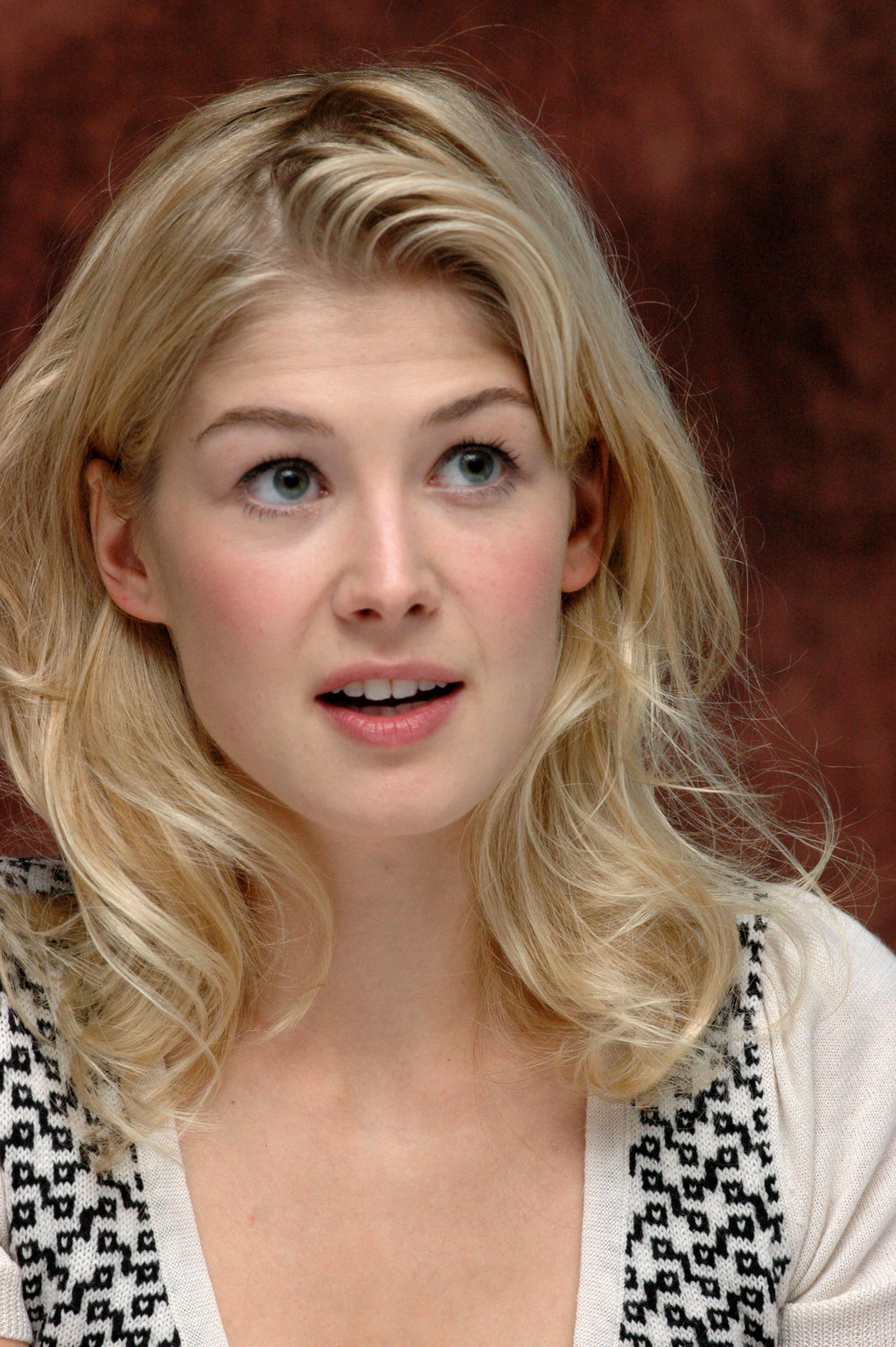 Rosamund Pike