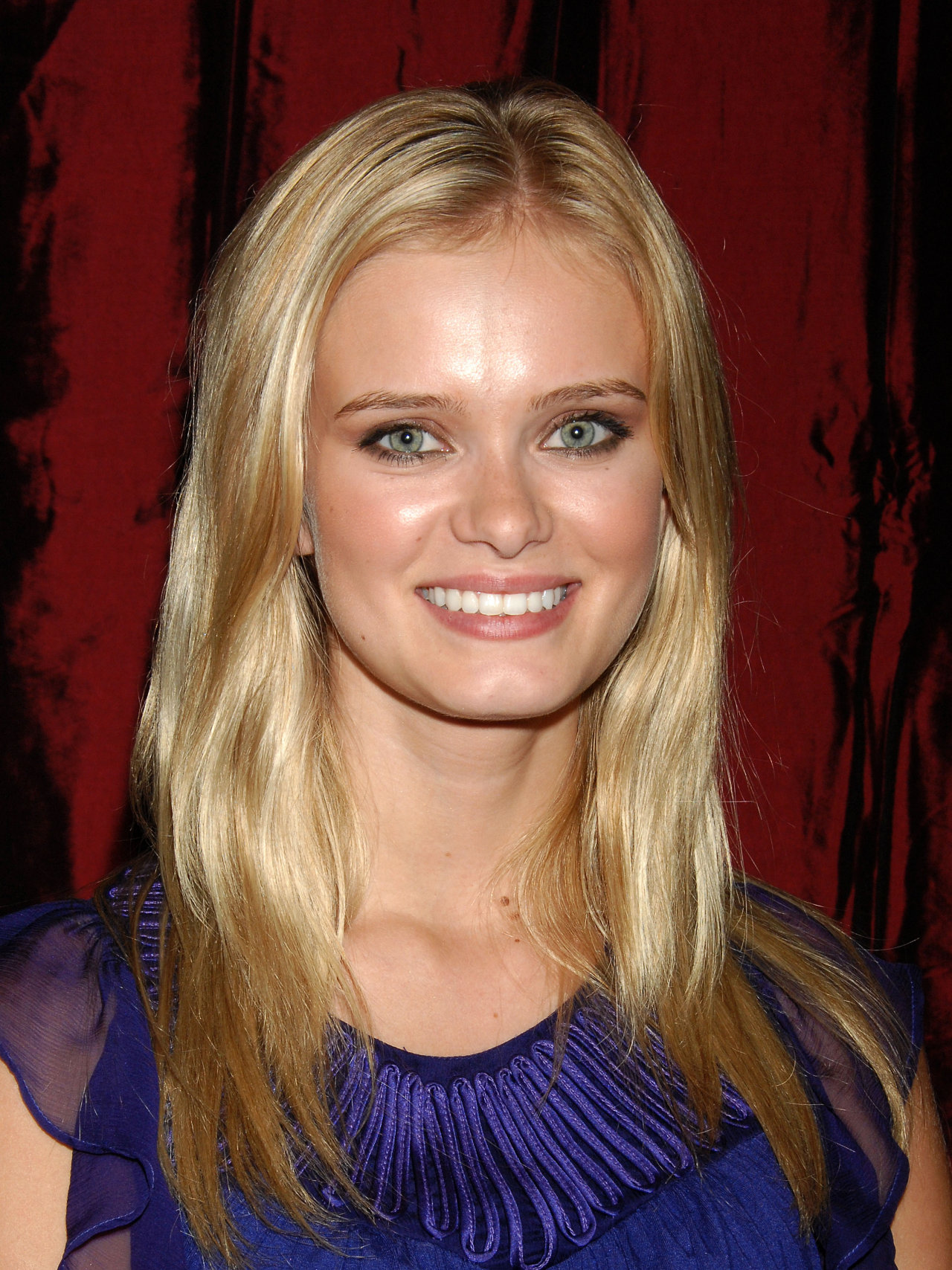 Sara Paxton