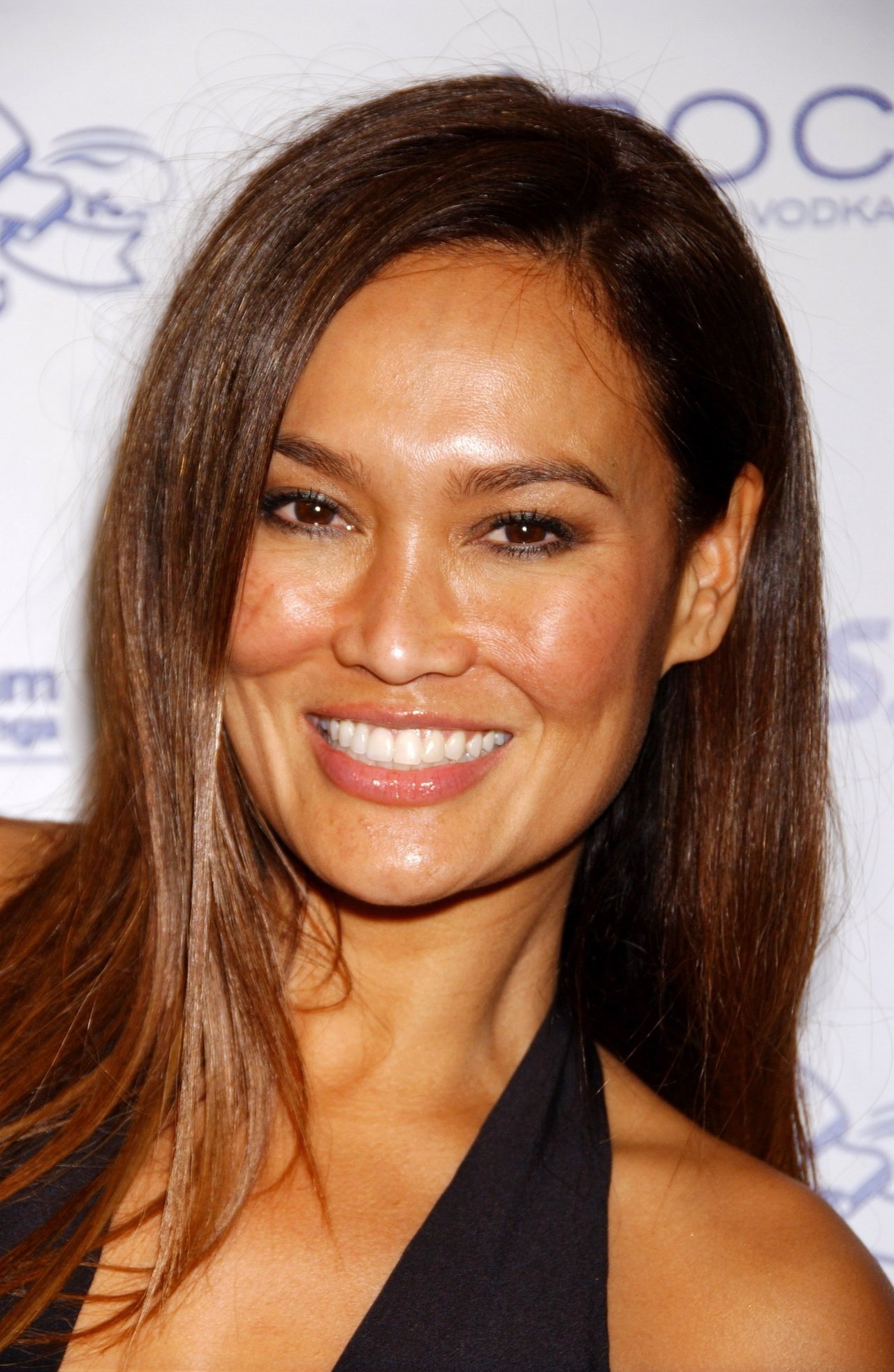 Tia Carrere