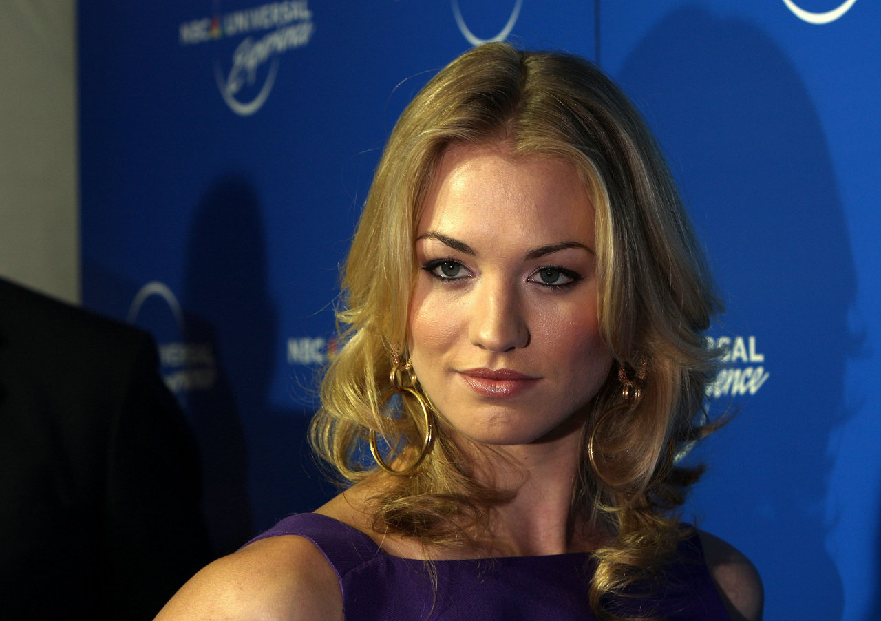 Yvonne Strahovski