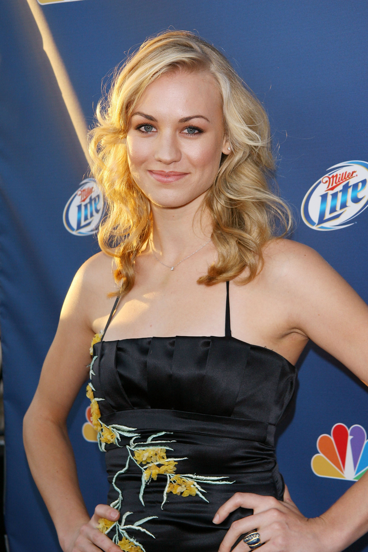 Yvonne Strahovski