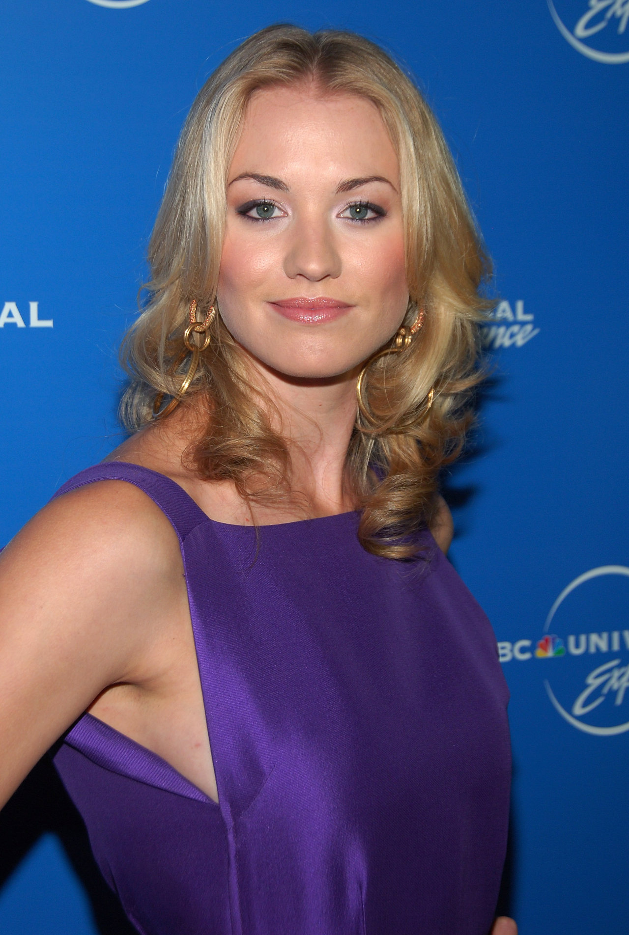 Yvonne Strahovski