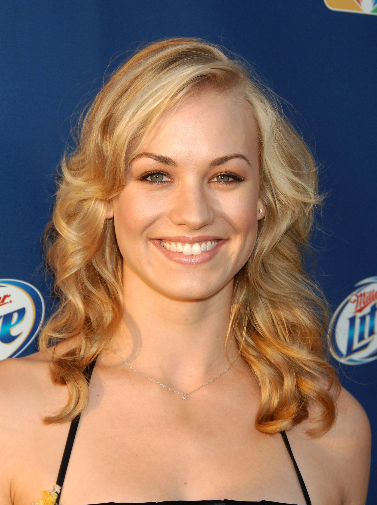 Yvonne Strahovski